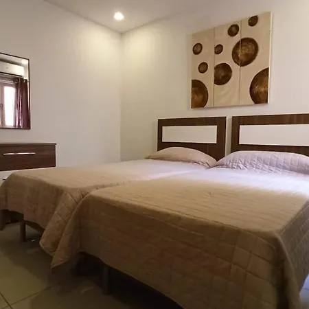 Apartament Marsascala Seafront *