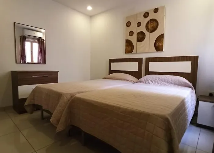 Apartament Marsascala Seafront *